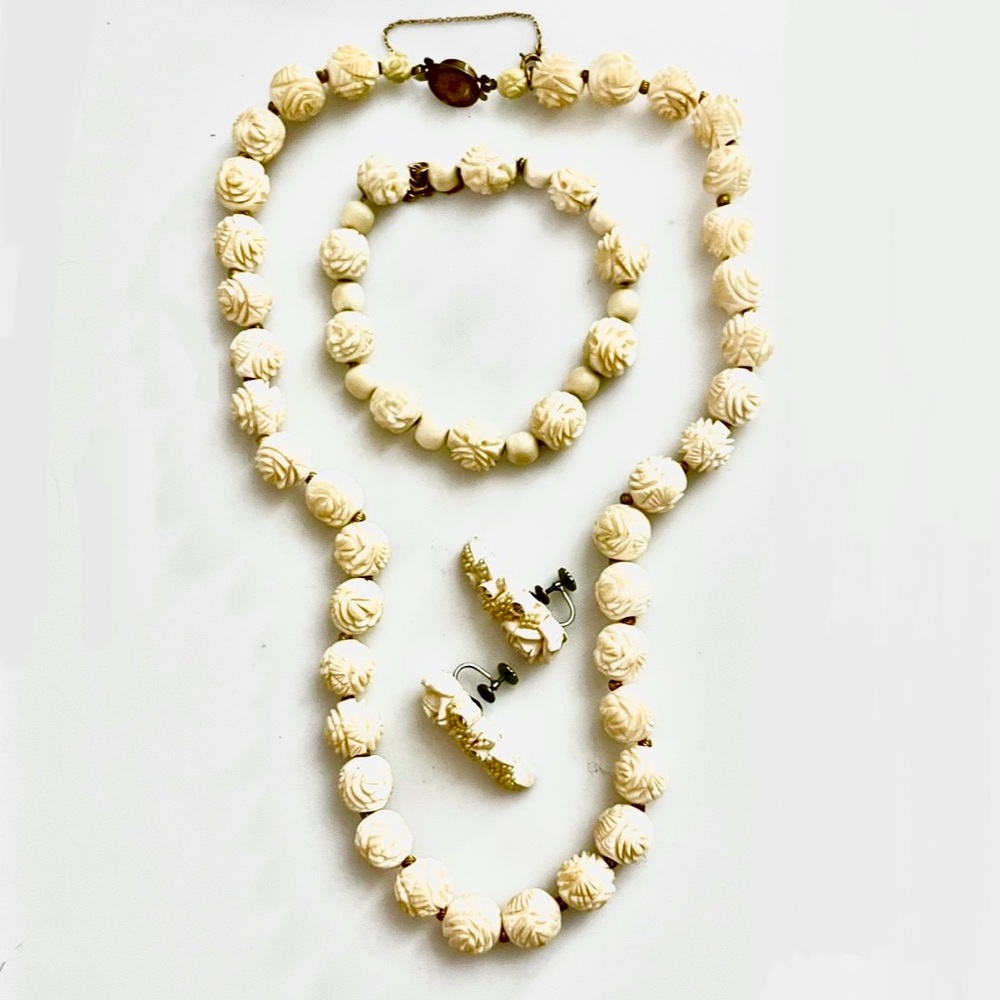 🦢Vintage 1930s-40s Carved Bone Cabbage Rose 21” Necklace, Bracelet,Earring Set